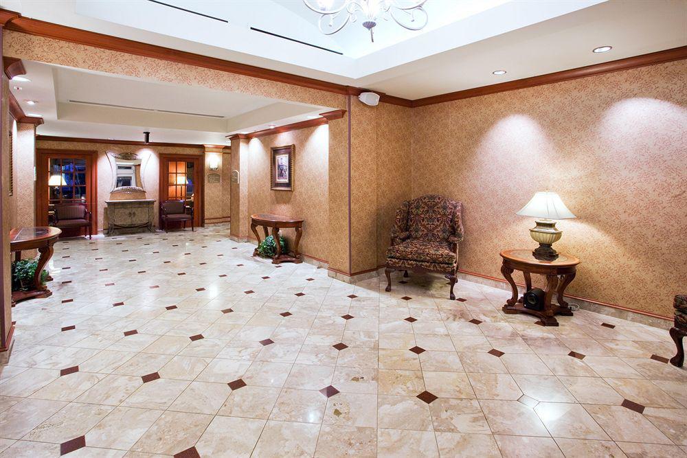 Holiday Inn Express Hotel & Suites Grand Rapids-North By Ihg Walker Інтер'єр фото