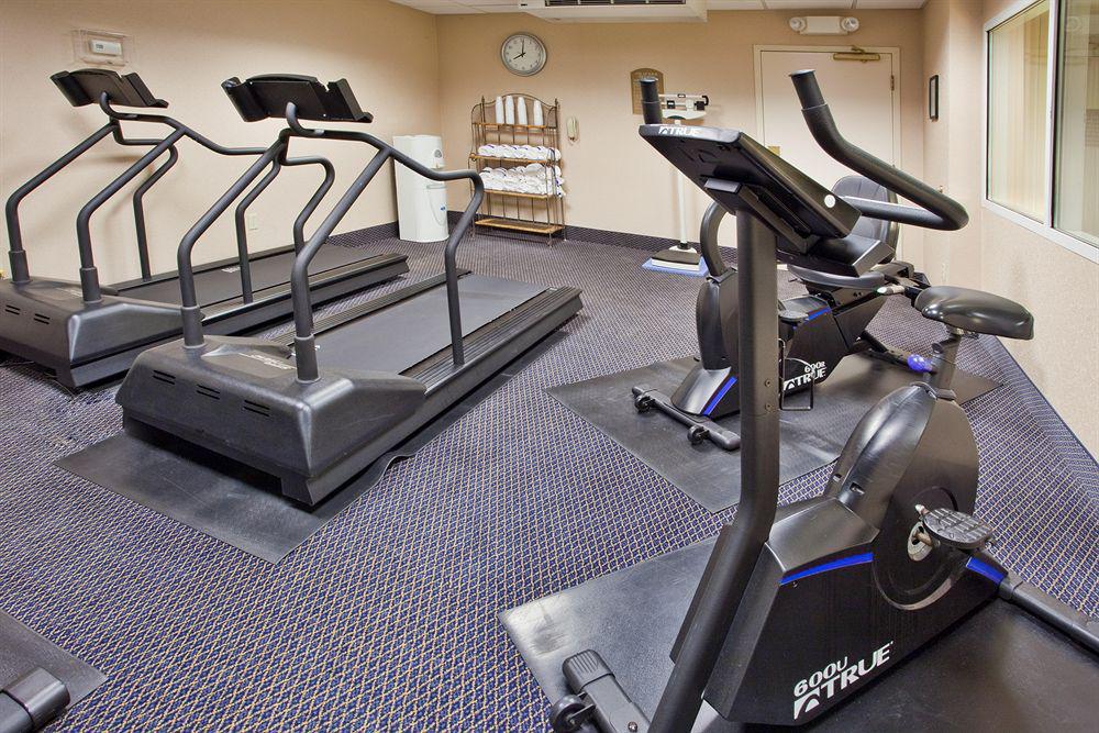 Holiday Inn Express Hotel & Suites Grand Rapids-North By Ihg Walker Зручності фото