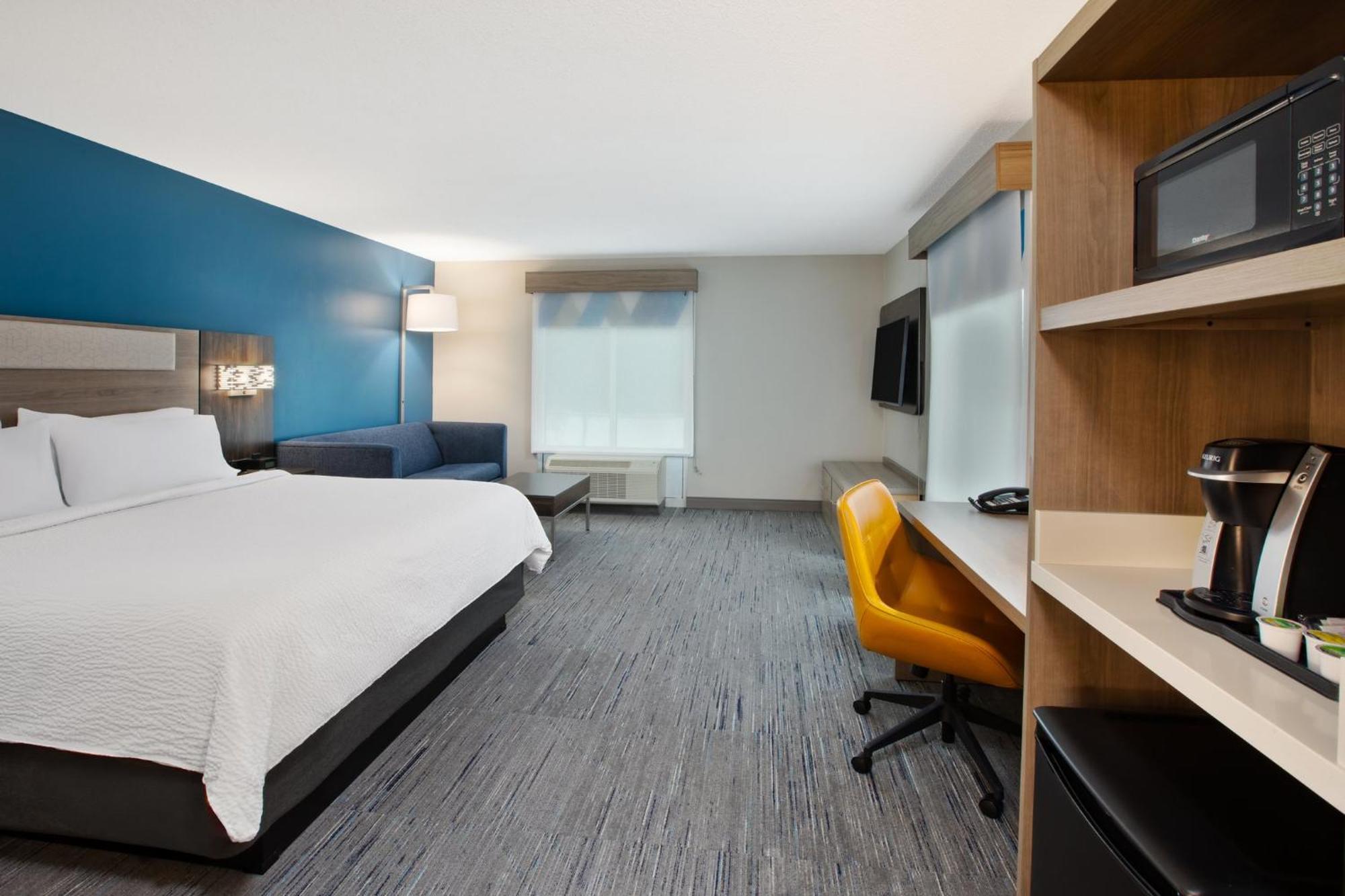 Holiday Inn Express Hotel & Suites Grand Rapids-North By Ihg Walker Екстер'єр фото