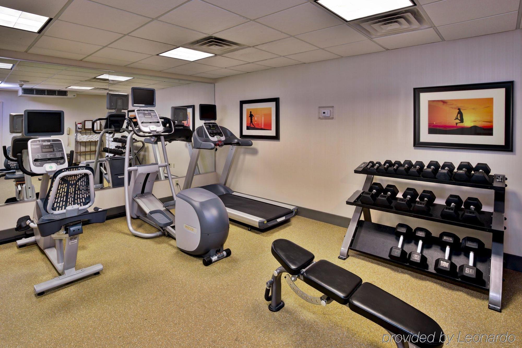 Holiday Inn Express Hotel & Suites Grand Rapids-North By Ihg Walker Екстер'єр фото